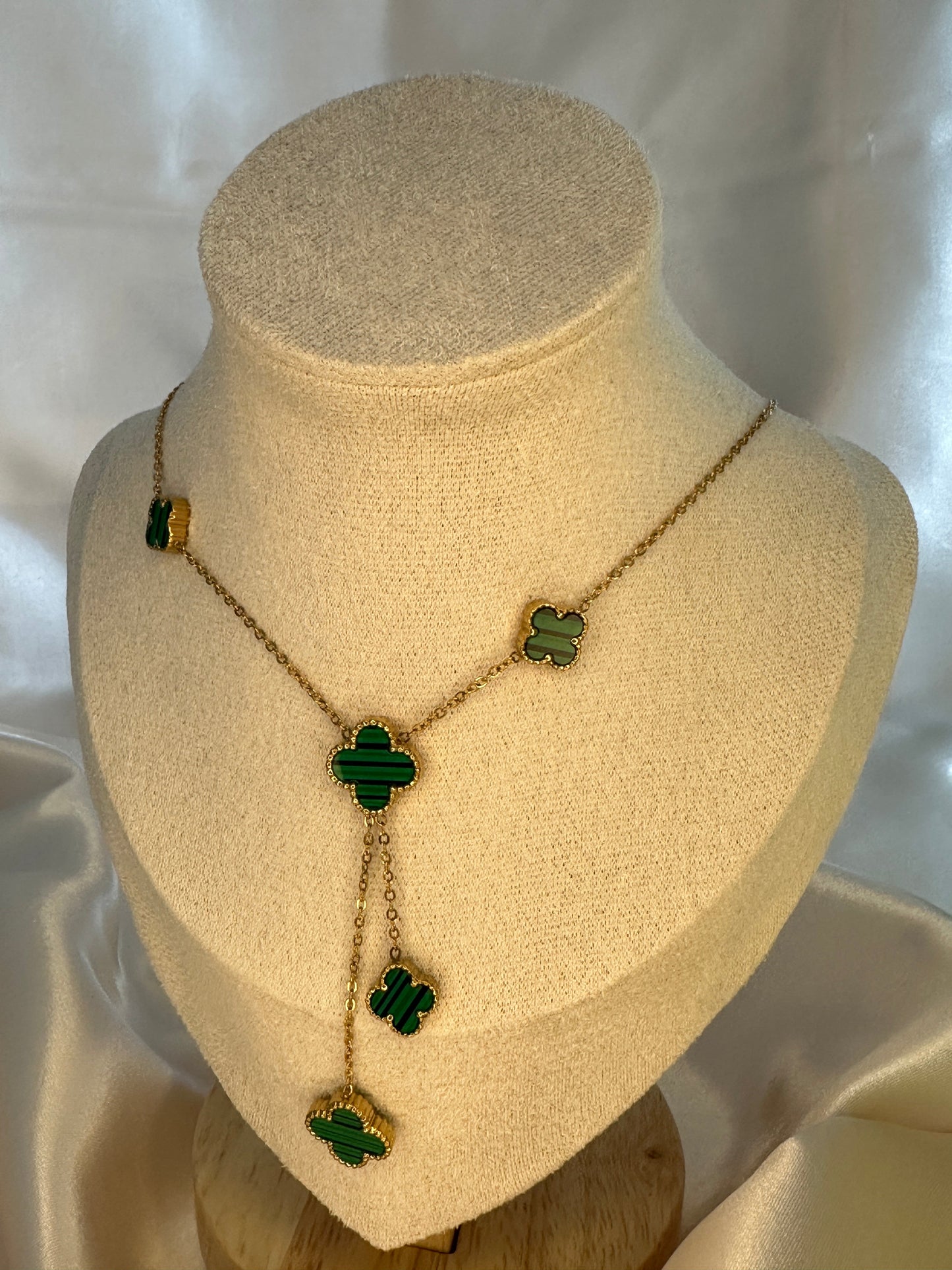Four Leaf Clover Necklace Emerald