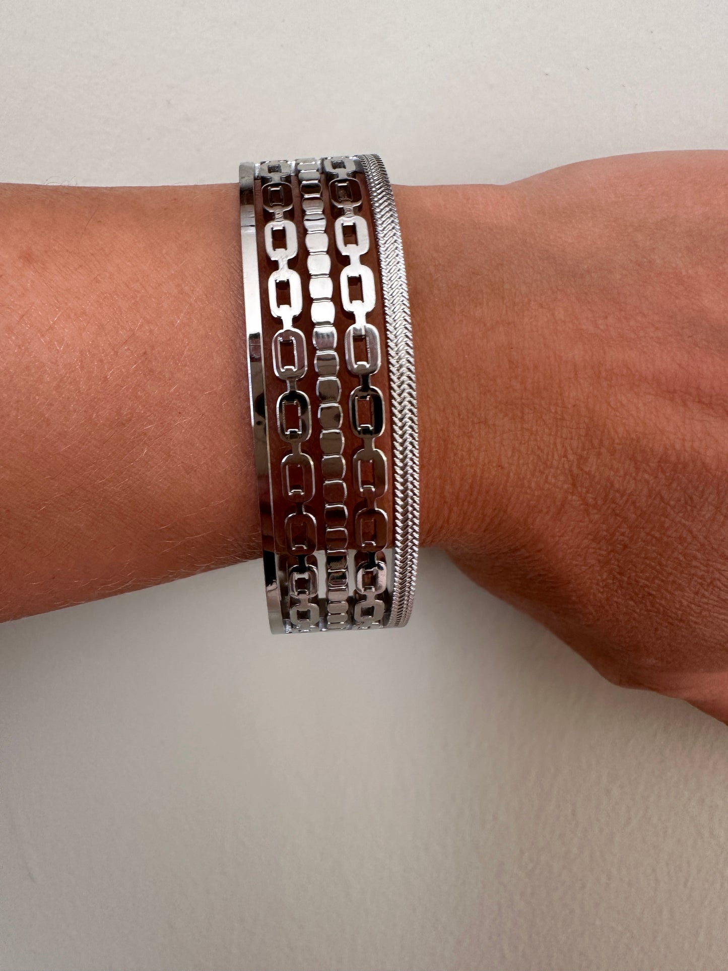 Avery Stainless Steel Silver Bangle
