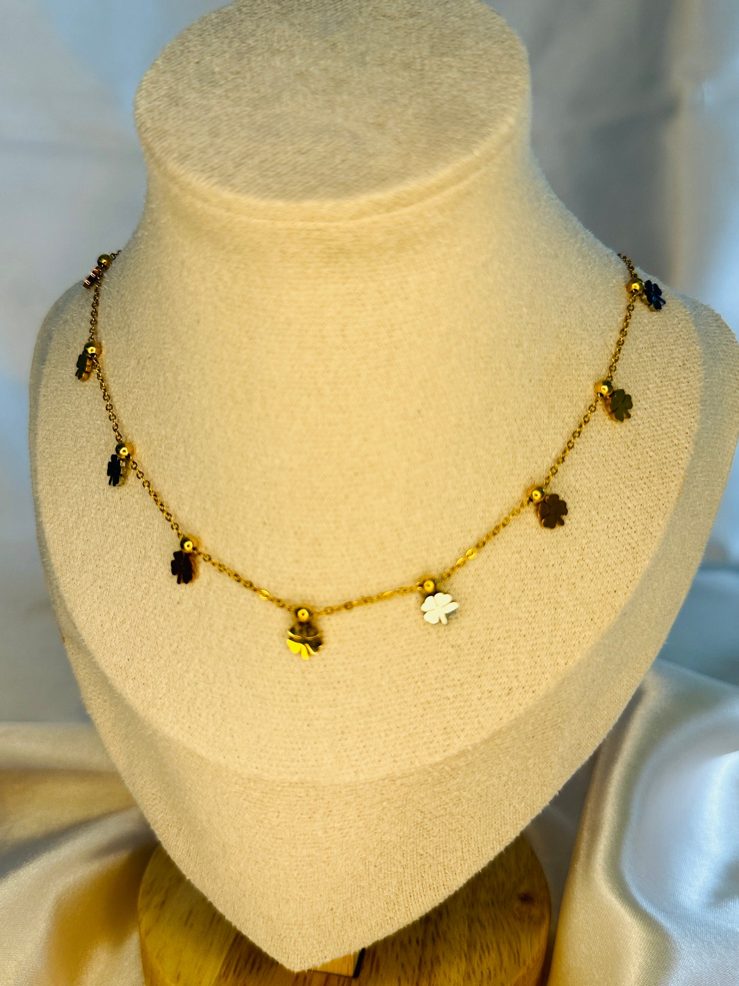 Gold-Silver-Copper Mini Clovers Pendant