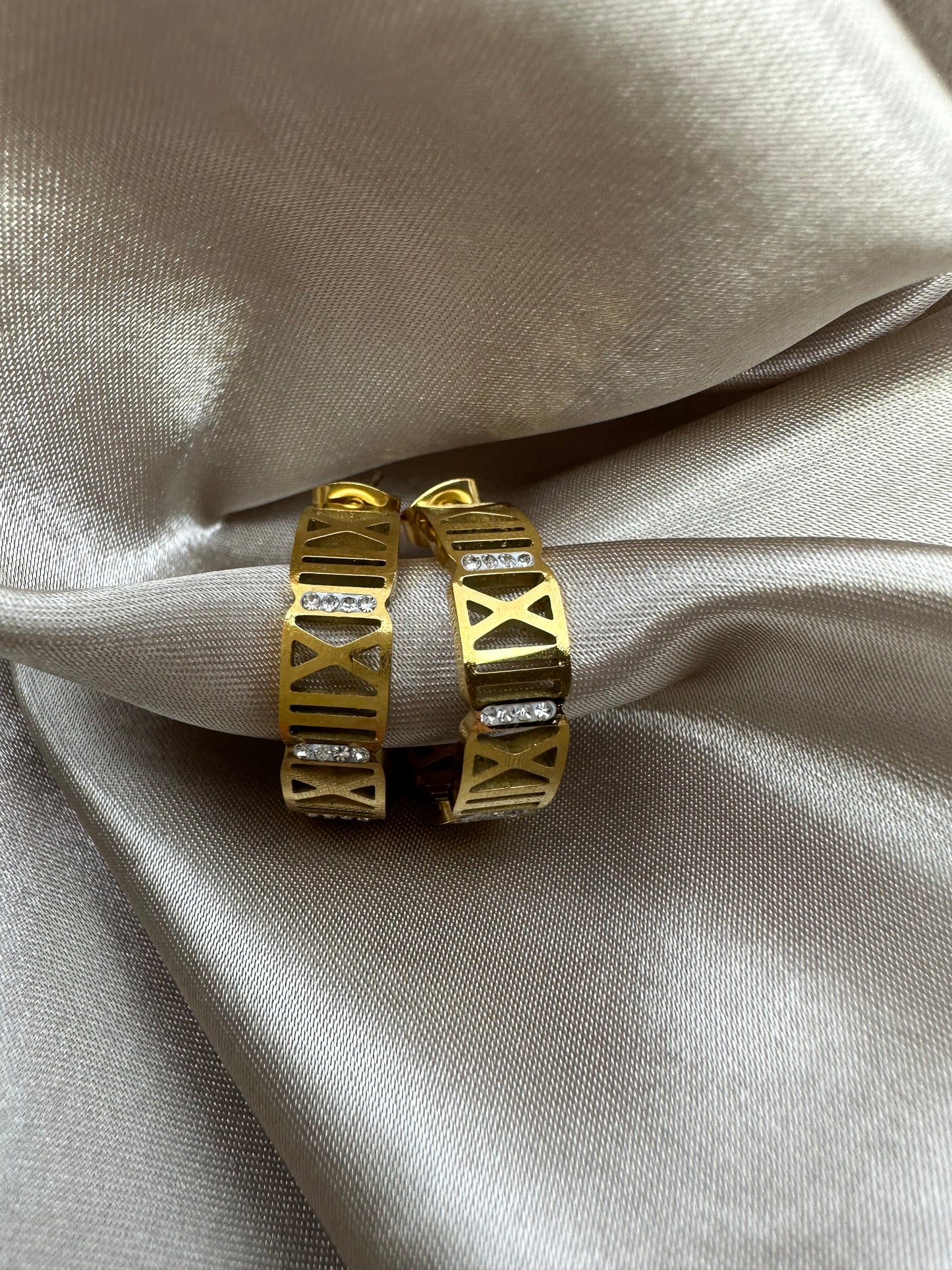 Gold Hoop Earrings Magnus
