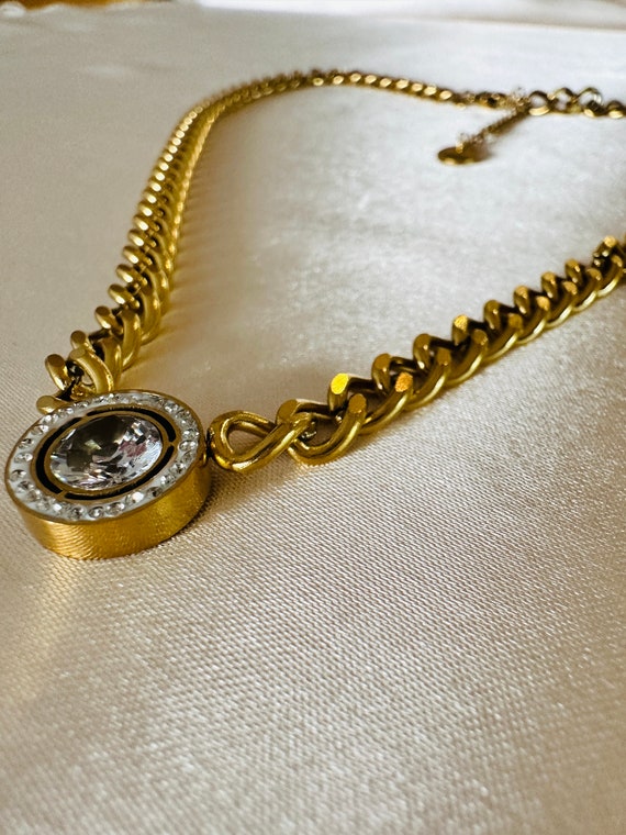 Fabia Solitaire Figaro Chain Necklace