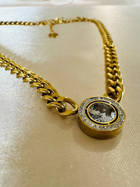 Fabia Solitaire Figaro Chain Necklace