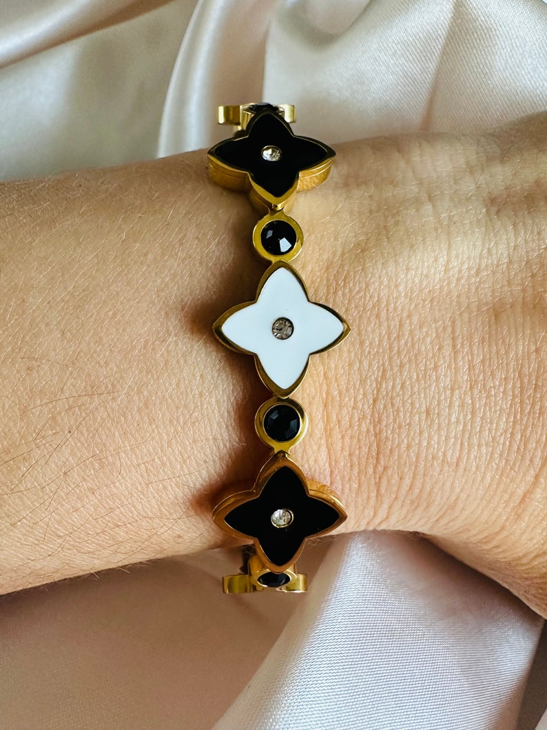 Vivian 18K Gold Bangle