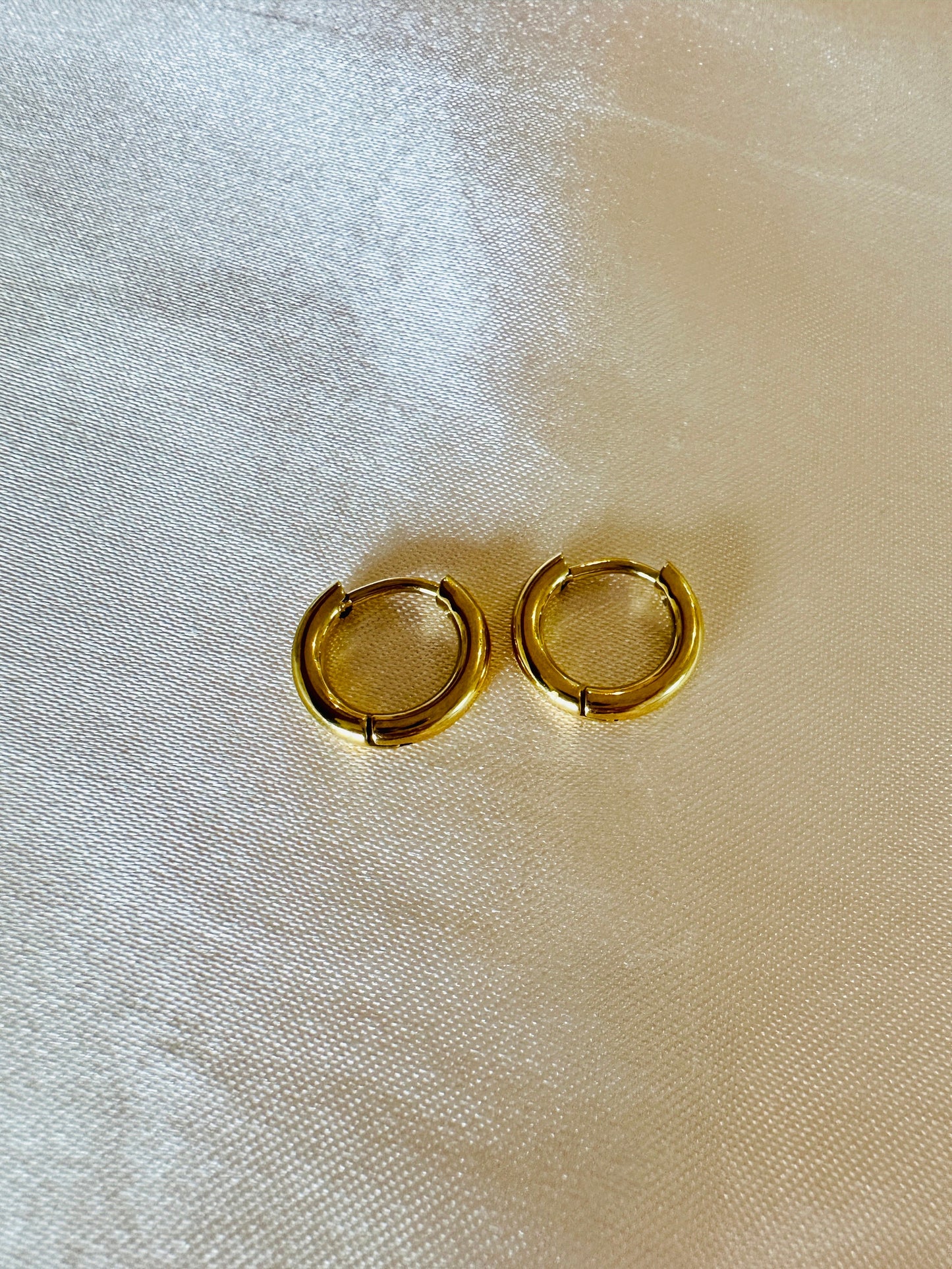 Minimalist Gold Hoop Earrings: 18K Plated Steel, Hypoallergenic