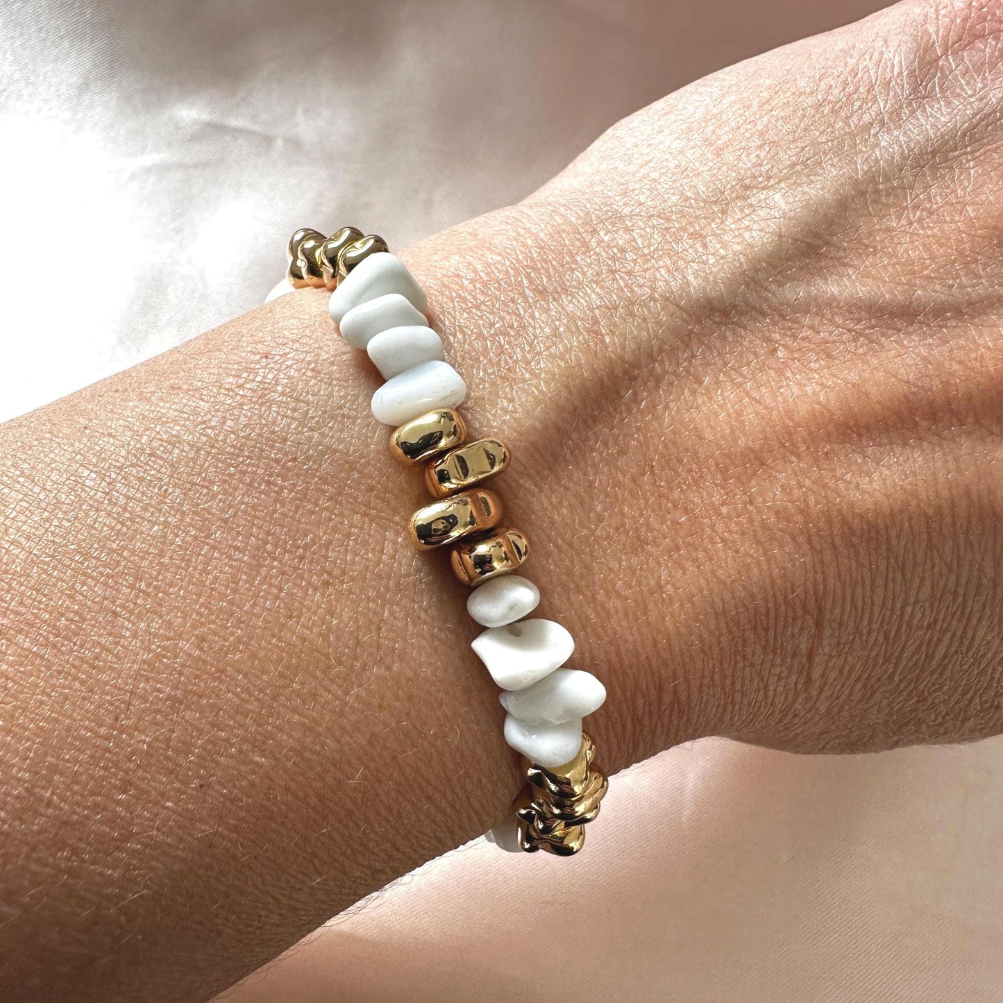 Natural Free Form Hematite and White Aventurine Bracelet – Delicate Handmade Jewelry for Women