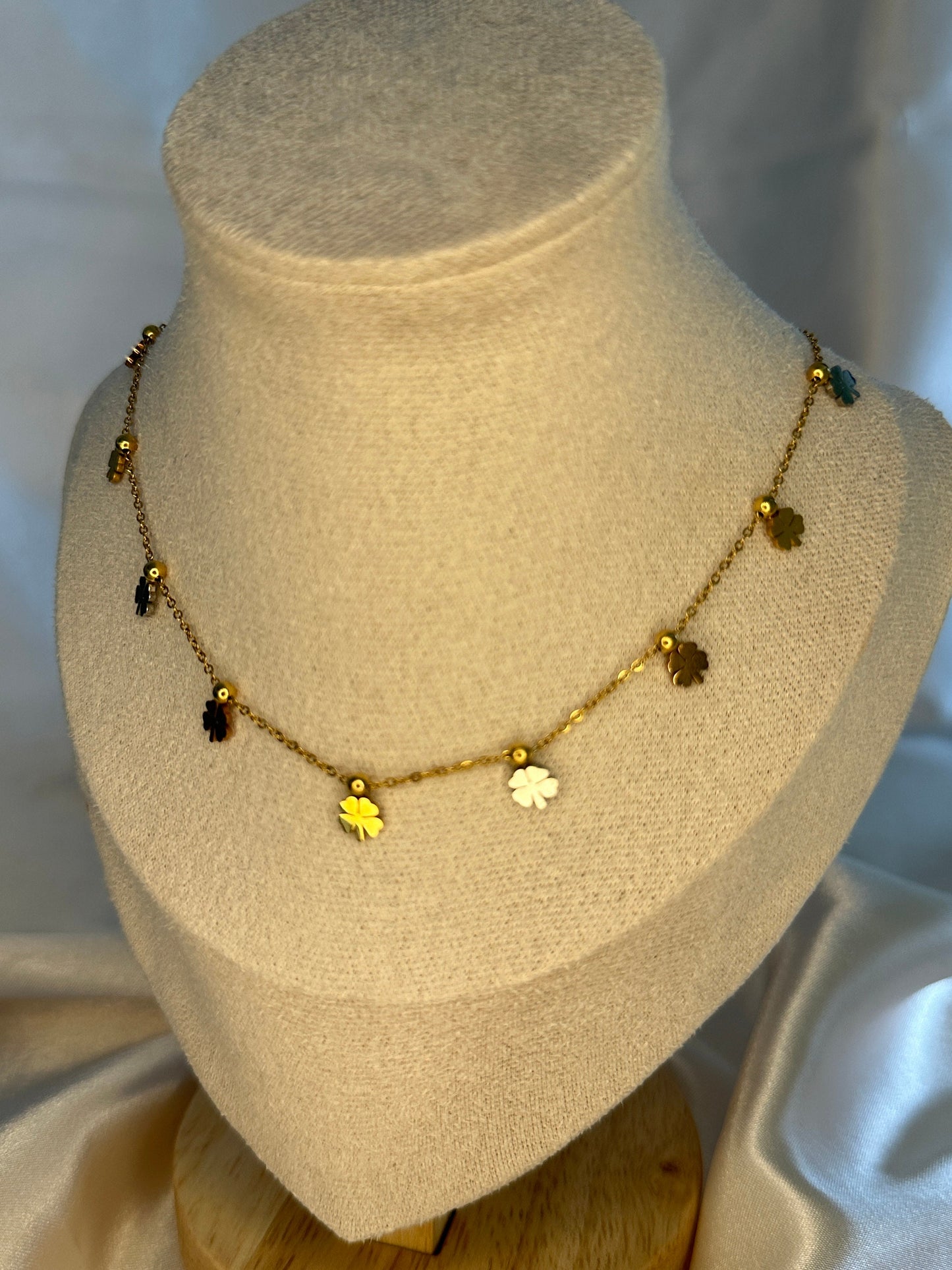 Minimalist Clover Necklace: Gold Stainless Steel