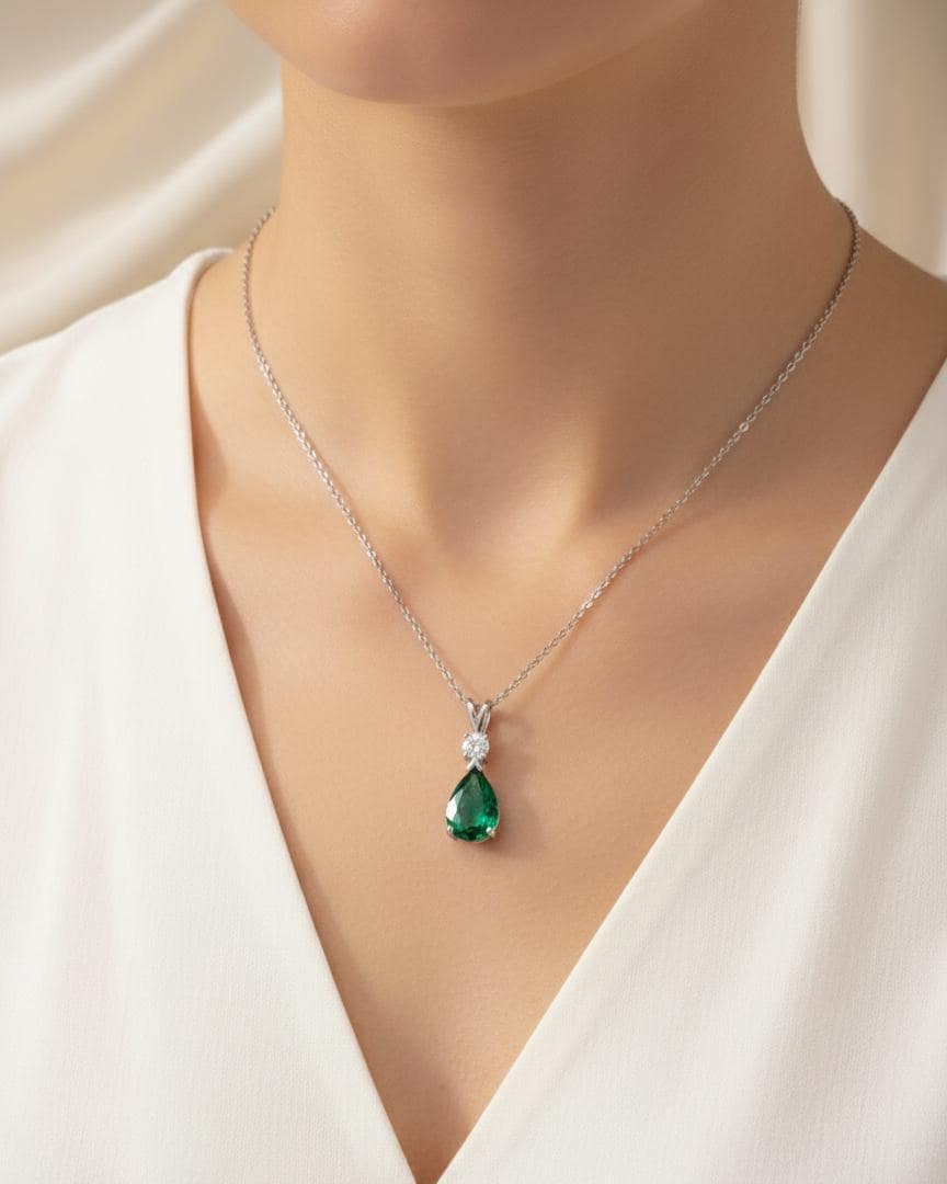 Emerald Minimalist Necklace - May Birthstone Pendant - Dainty Jewelry -925 Sterling Silver