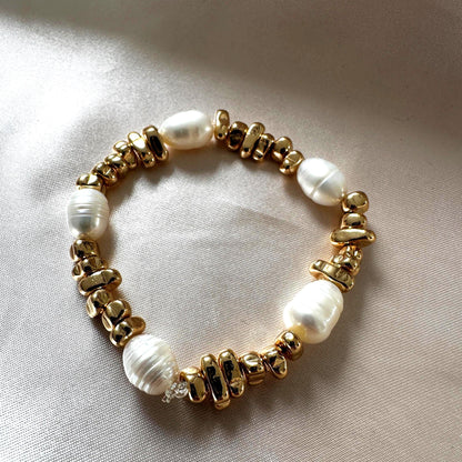 Natural Pearl and Free Form Hematite Bracelet– Delicate Handmade Jewelry for Women