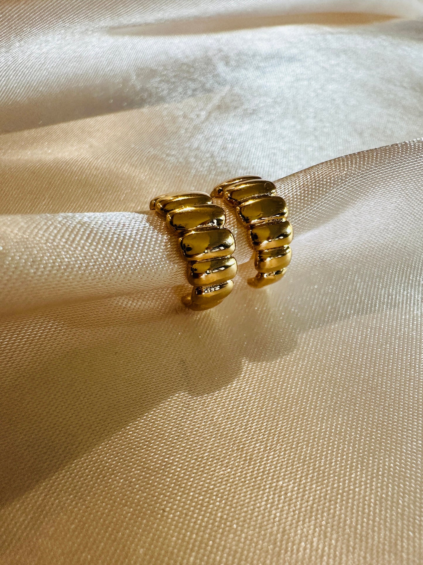 Gold Twisted Ear Cuff: Non Pierced Huggie Earring