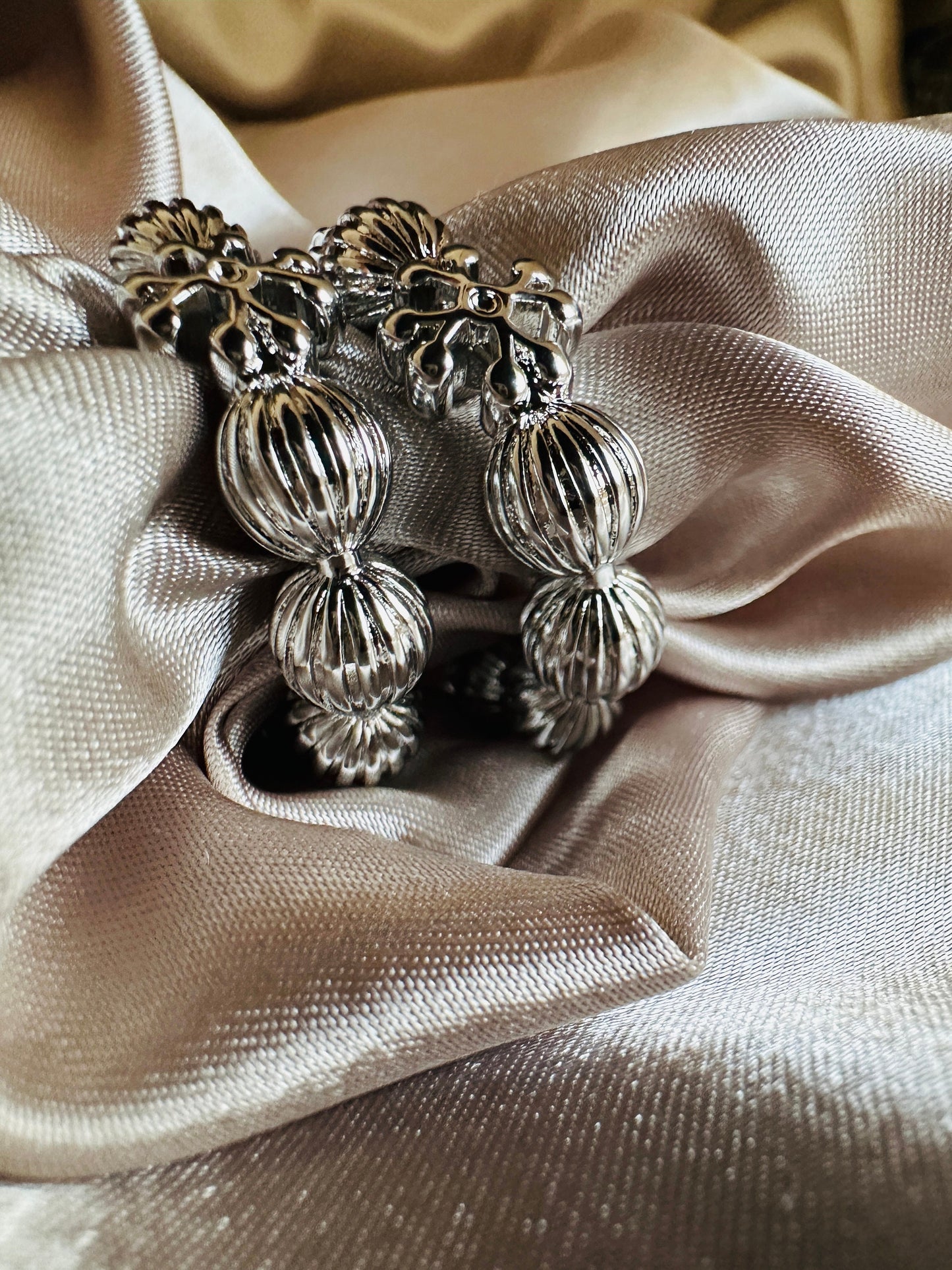 Lydia Thick Hoop EarringsUnique