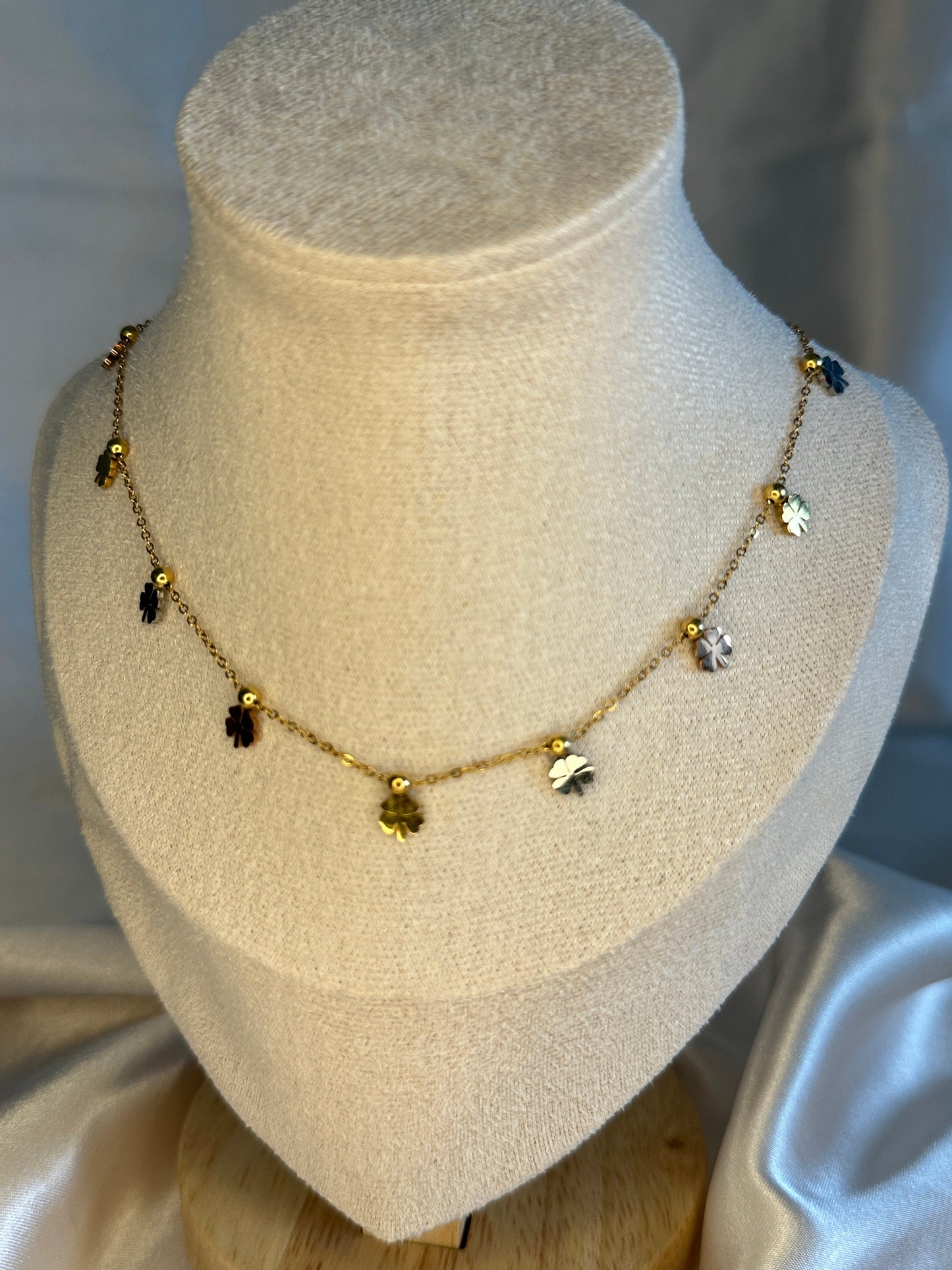 Minimalist Clover Necklace: Gold Stainless Steel