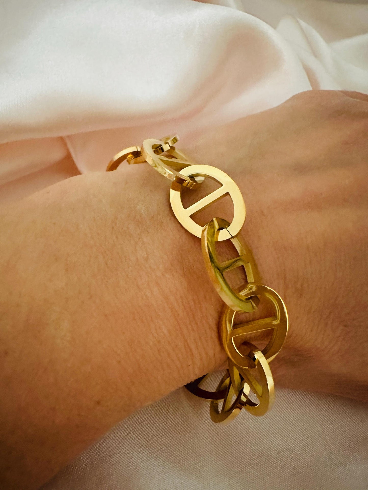 Mila Gold Bracelet-Unique