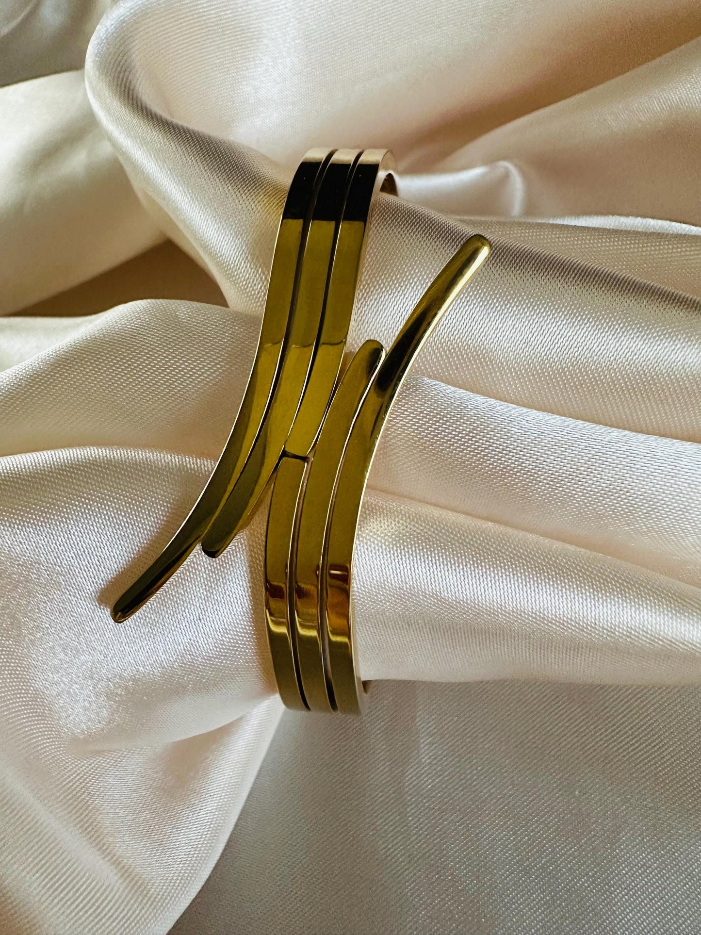Gold Bangle: Modern Stainless Steel Bracelet