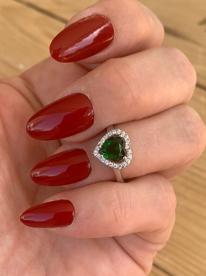 Vintage Heart Emerald Ring – Sterling Silver Diamond Engagement