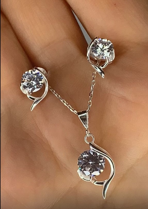 Dainty Floral Necklace Set in Sterling Silver - April Birthstone -Gift For Her