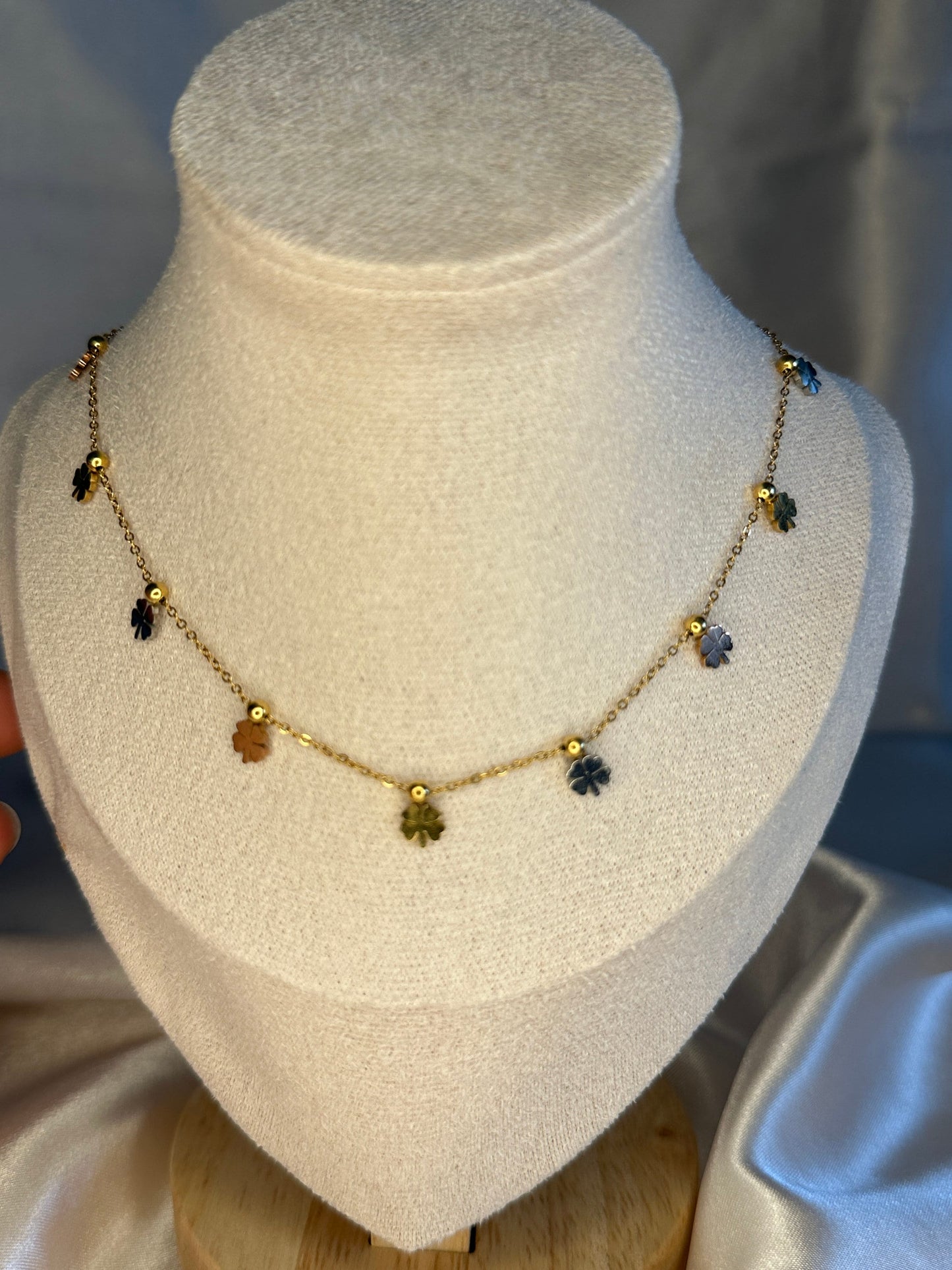 Minimalist Clover Necklace: Gold Stainless Steel