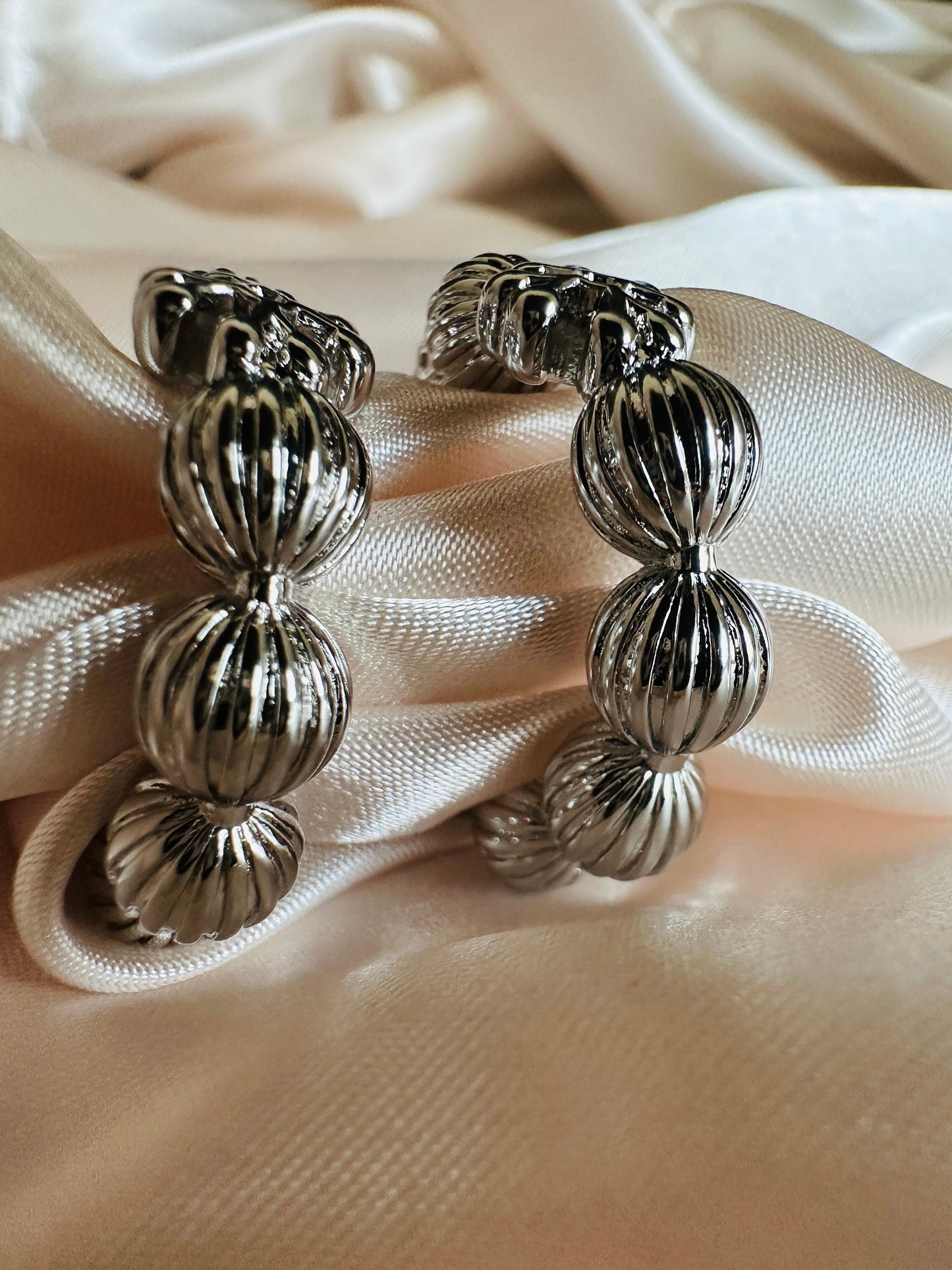 Lydia Thick Hoop EarringsUnique