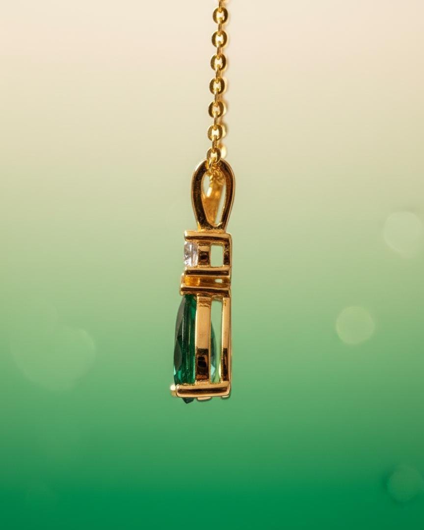 Emerald May Birthstone Necklace in Gold Vermeil - Minimalist Jewelry -