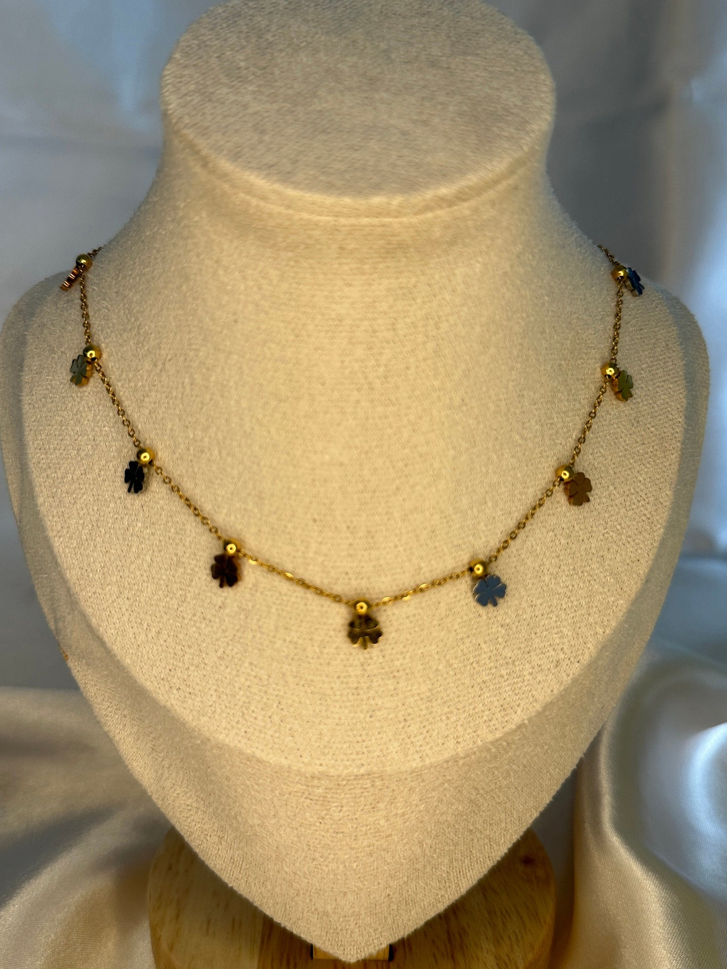 Minimalist Clover Necklace: Gold Stainless Steel