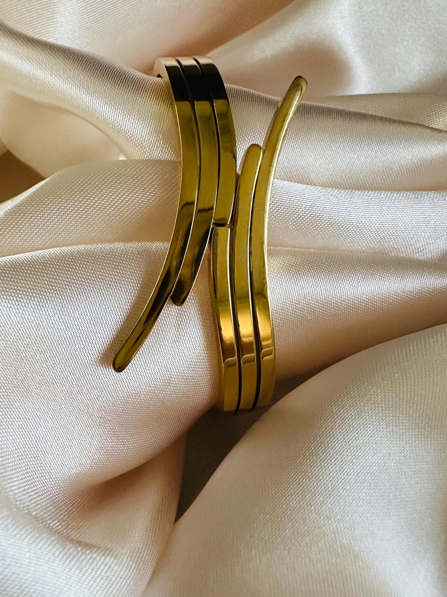 Gold Bangle: Modern Stainless Steel Bracelet