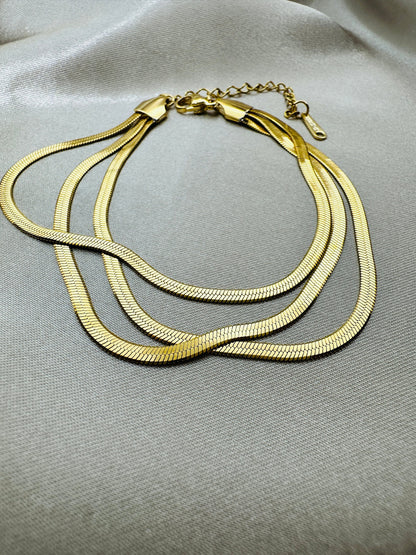 Gold Chain Bracelet: Hypoallergenic Stainless Steel