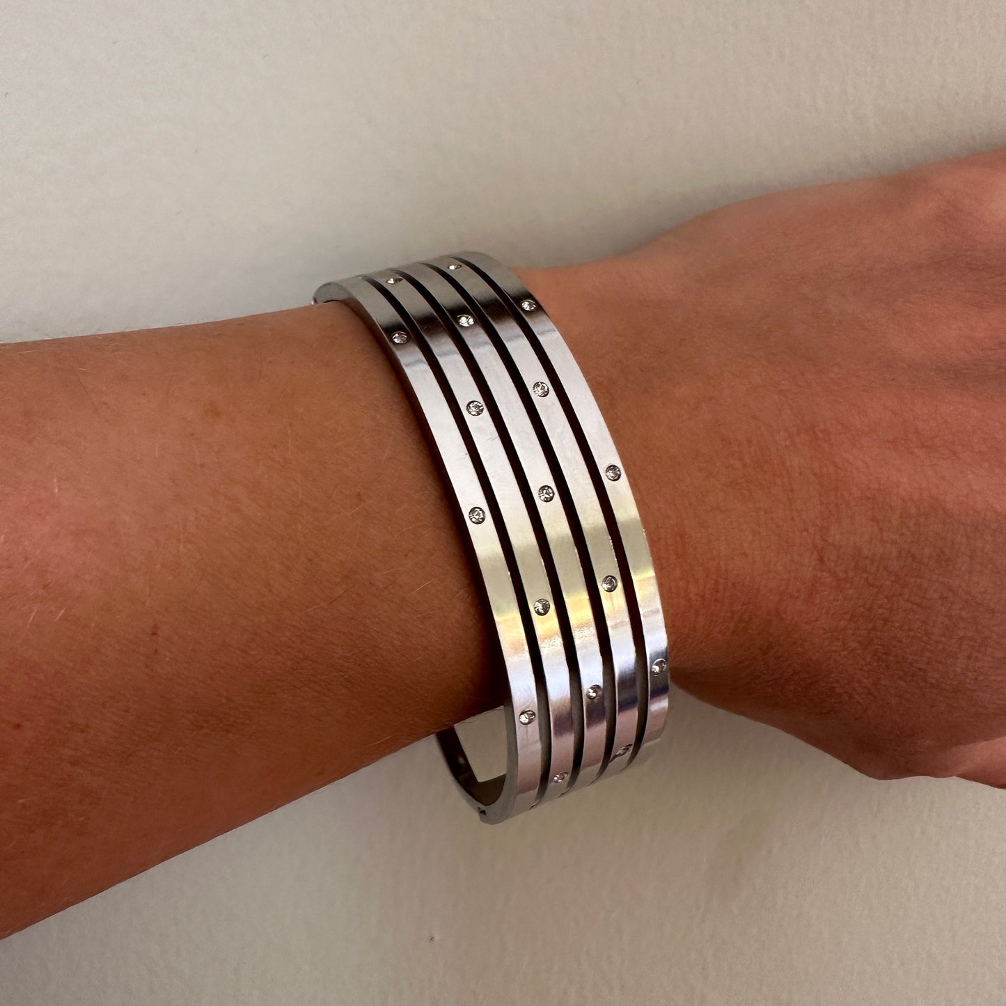 Silver Stainless Steel Bangle: Nickel-Free Modern Bracelet
