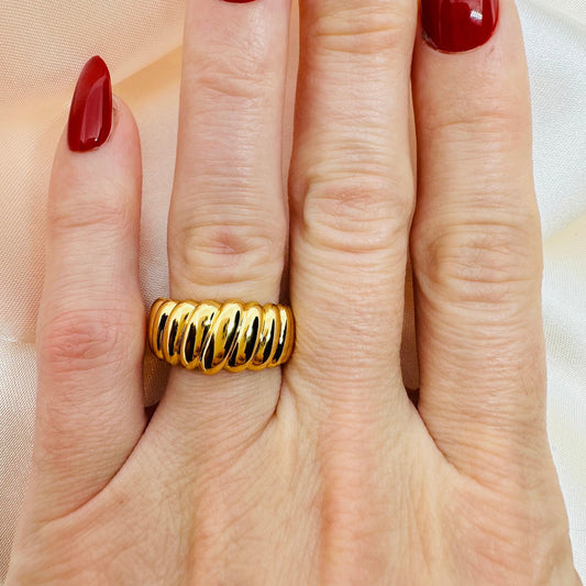 Gold Croissant Ring - Adjustable Twisted Band