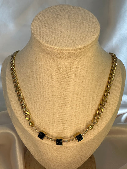 Gold Figaro Chain Necklace: Hypoallergenic Gift for Mom