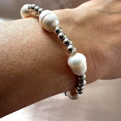 Natural Hematite and Pearl Bracelet – Delicate Handmade Jewelry for Women