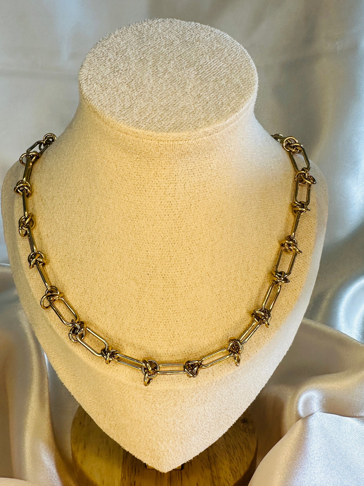 Gold Link Chain Necklace: Anti-Tarnish Stainless Steel