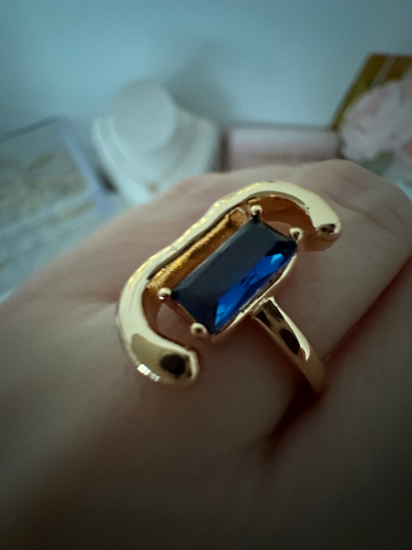 Sapphire Gold Ring