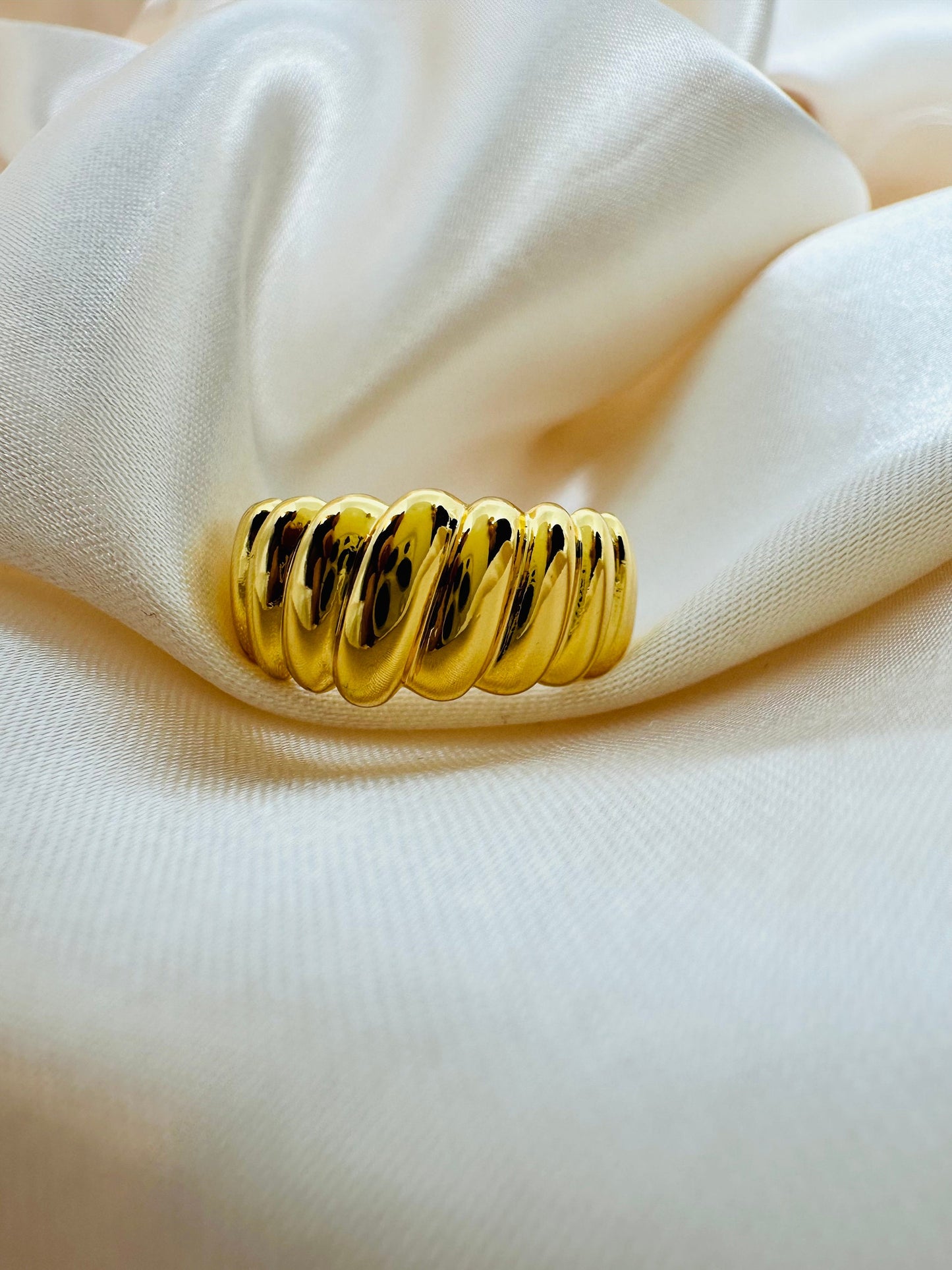 Gold Croissant Ring - Adjustable Twisted Band