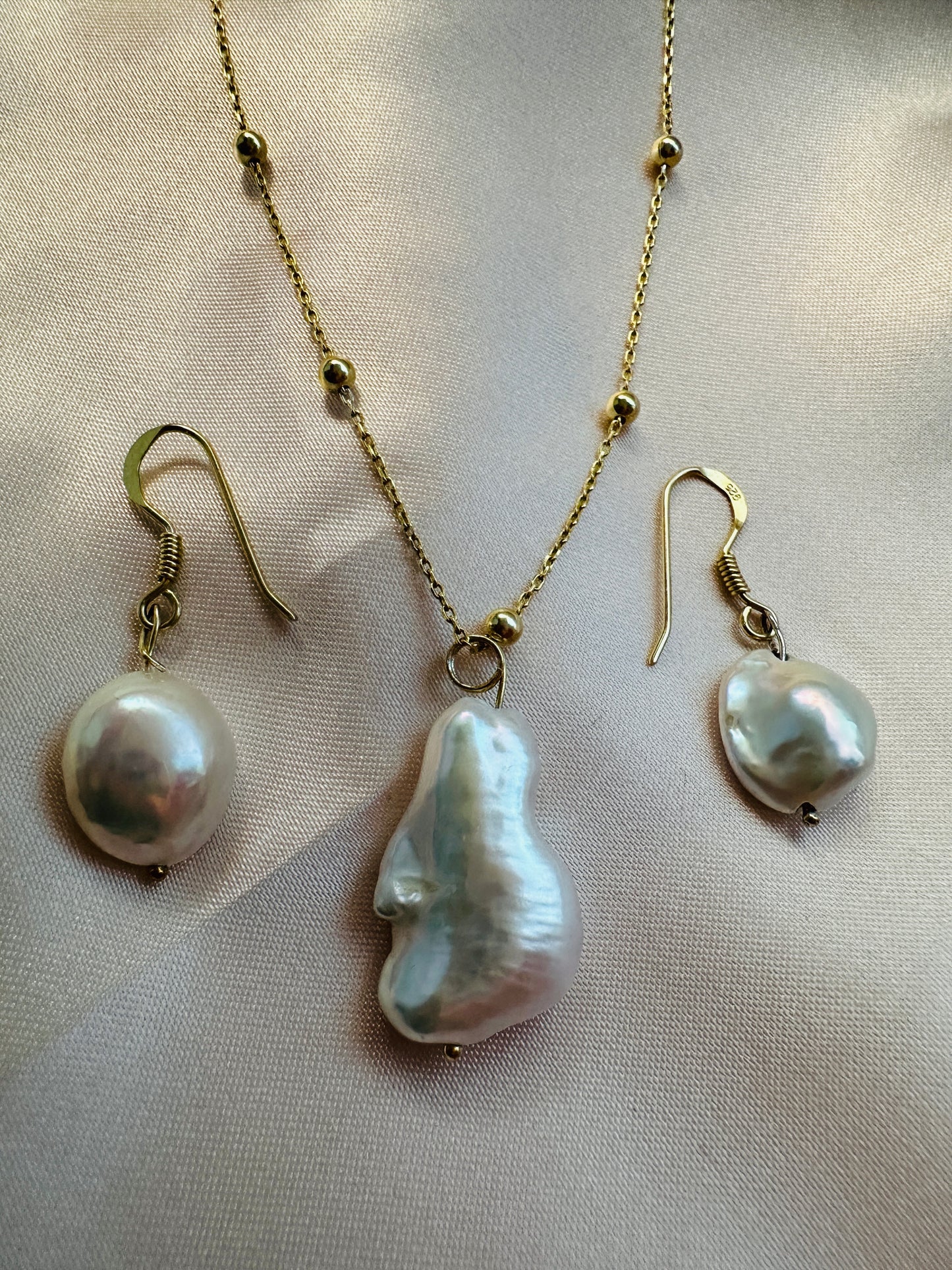 Cara Baroque Pearl Gold Necklace with earrings option