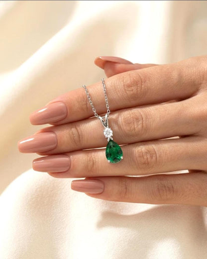 Emerald Minimalist Necklace - May Birthstone Pendant - Dainty Jewelry -925 Sterling Silver