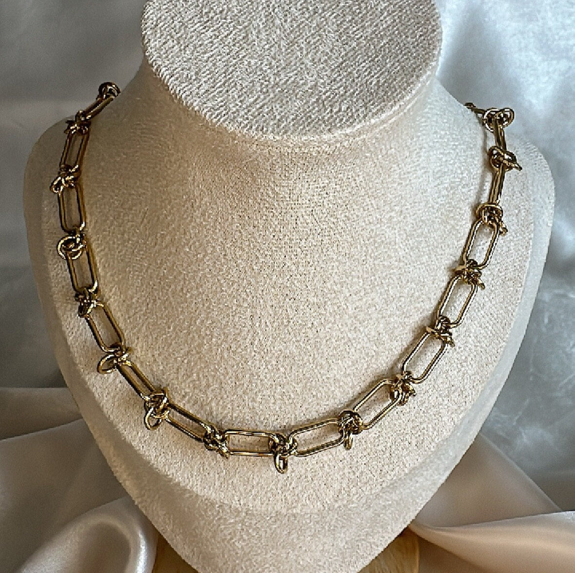 Gold Link Chain Necklace: Anti-Tarnish Stainless Steel