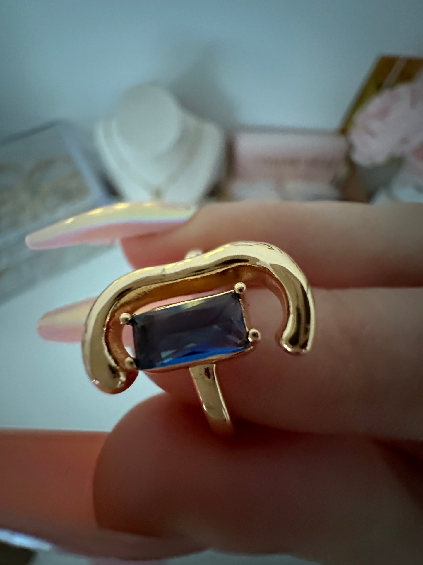 Sapphire Gold Ring