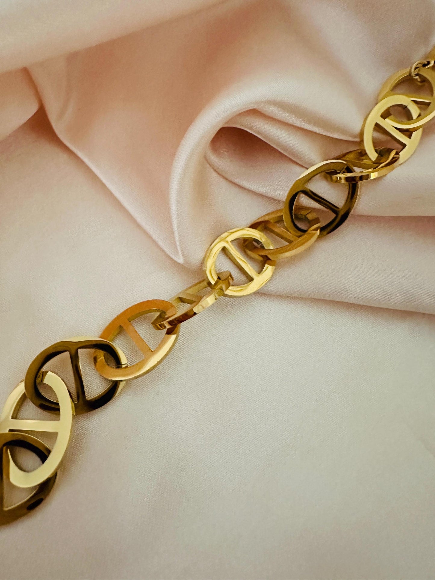 Mila Gold Bracelet-Unique