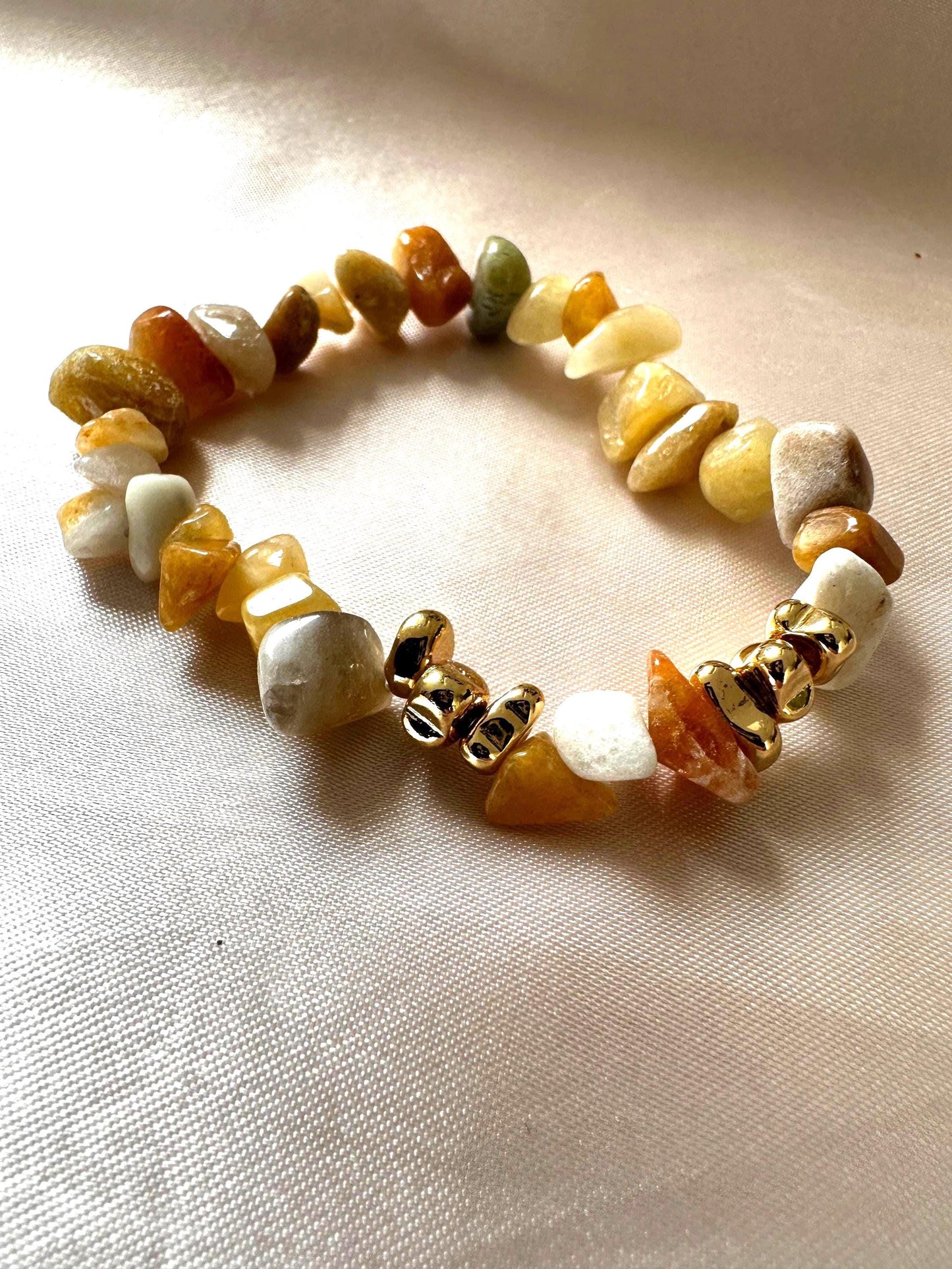 Natural Free Form Hematite and Yellow Aventurine Bracelet – Delicate Handmade Jewelry for Women