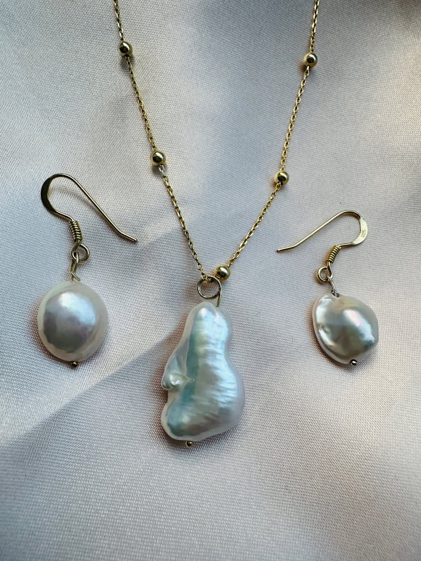 Cara Baroque Pearl Gold Necklace with earrings option