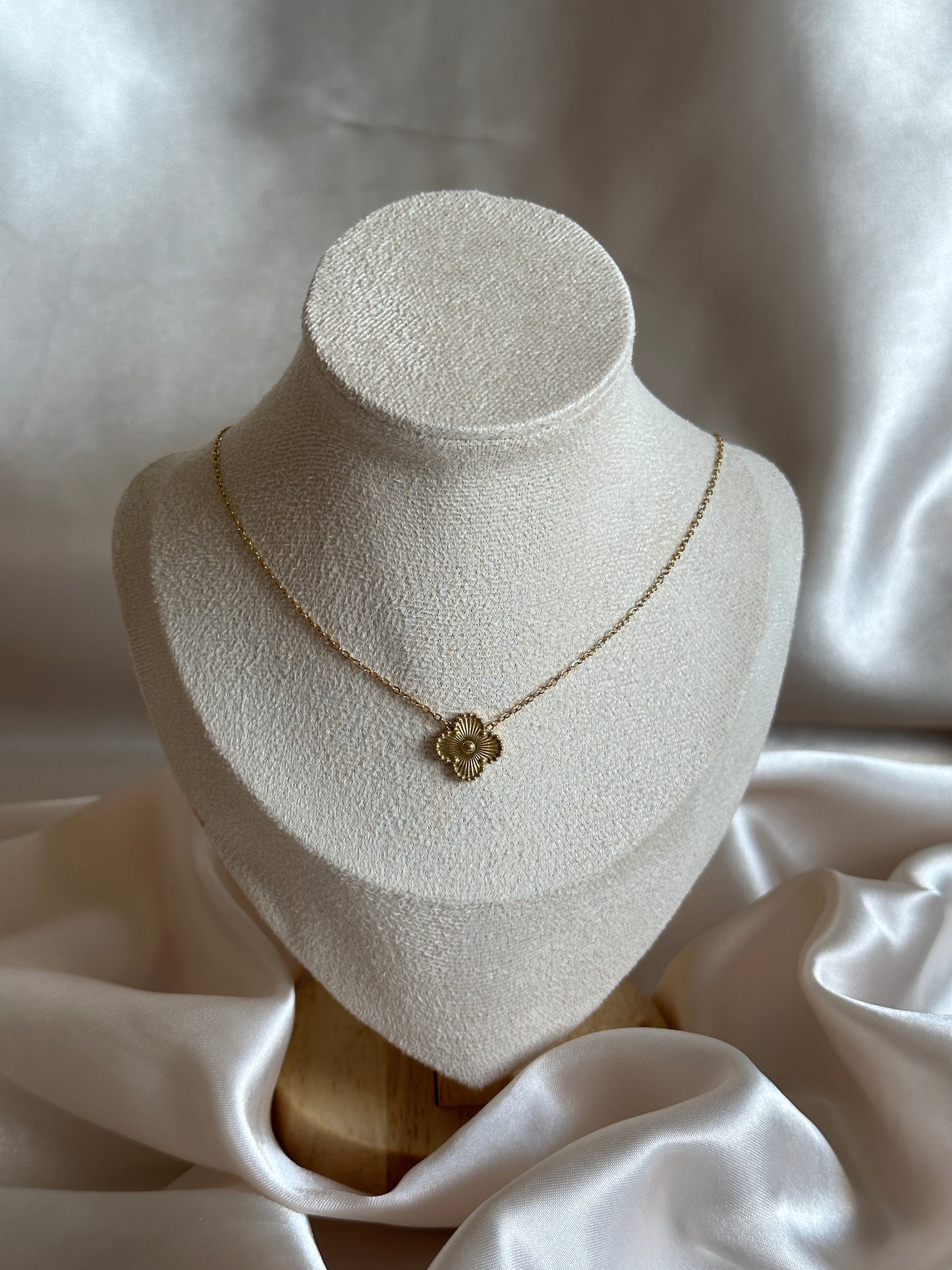 Florentina Four Leaf Clover Necklace Gold