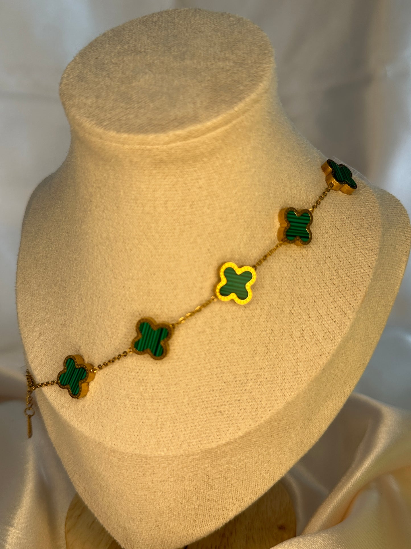 Four Leaf Clover Bracelet Emerald