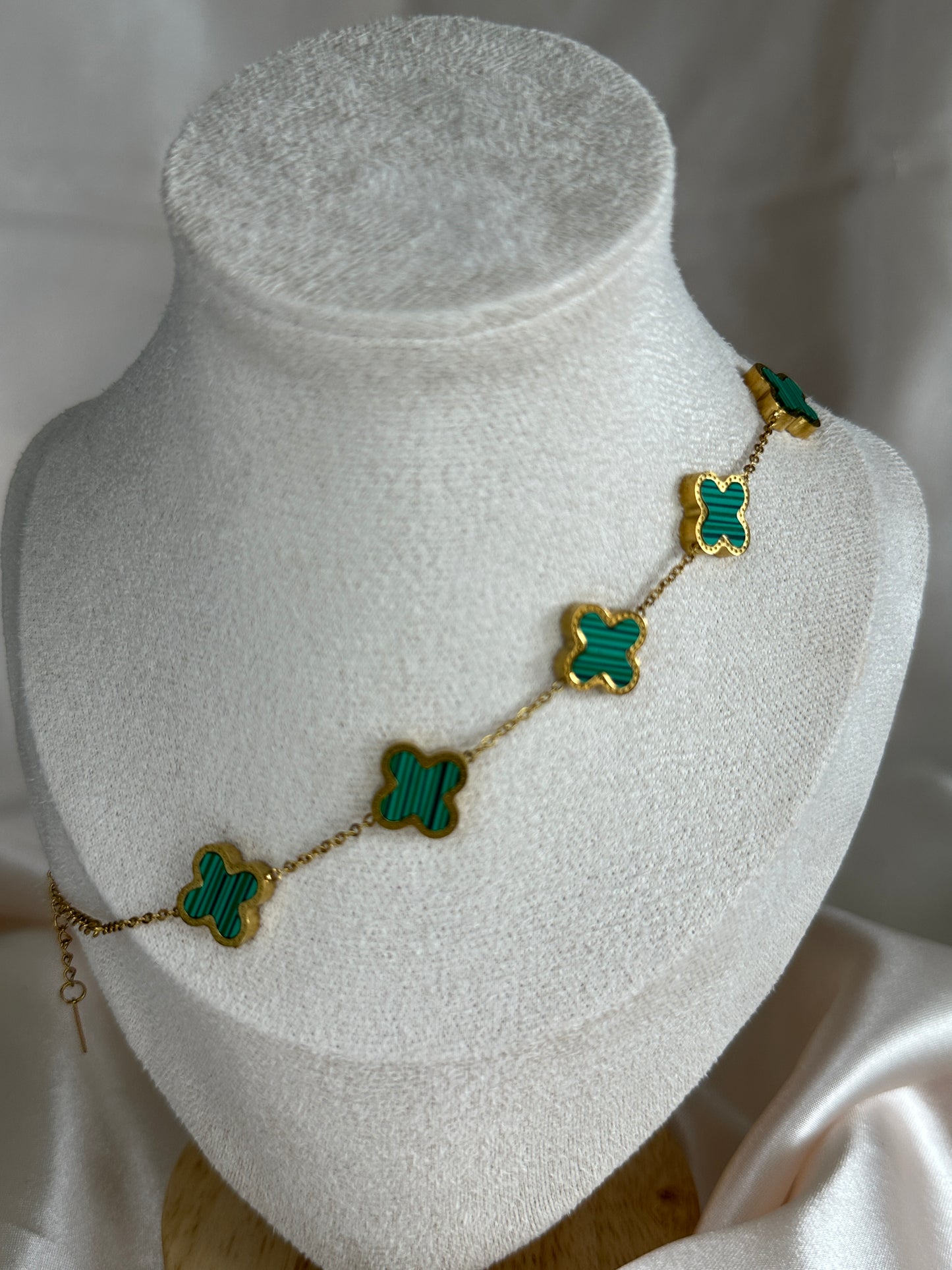 Basilia Four Leaf Clover Necklace Set Emerald