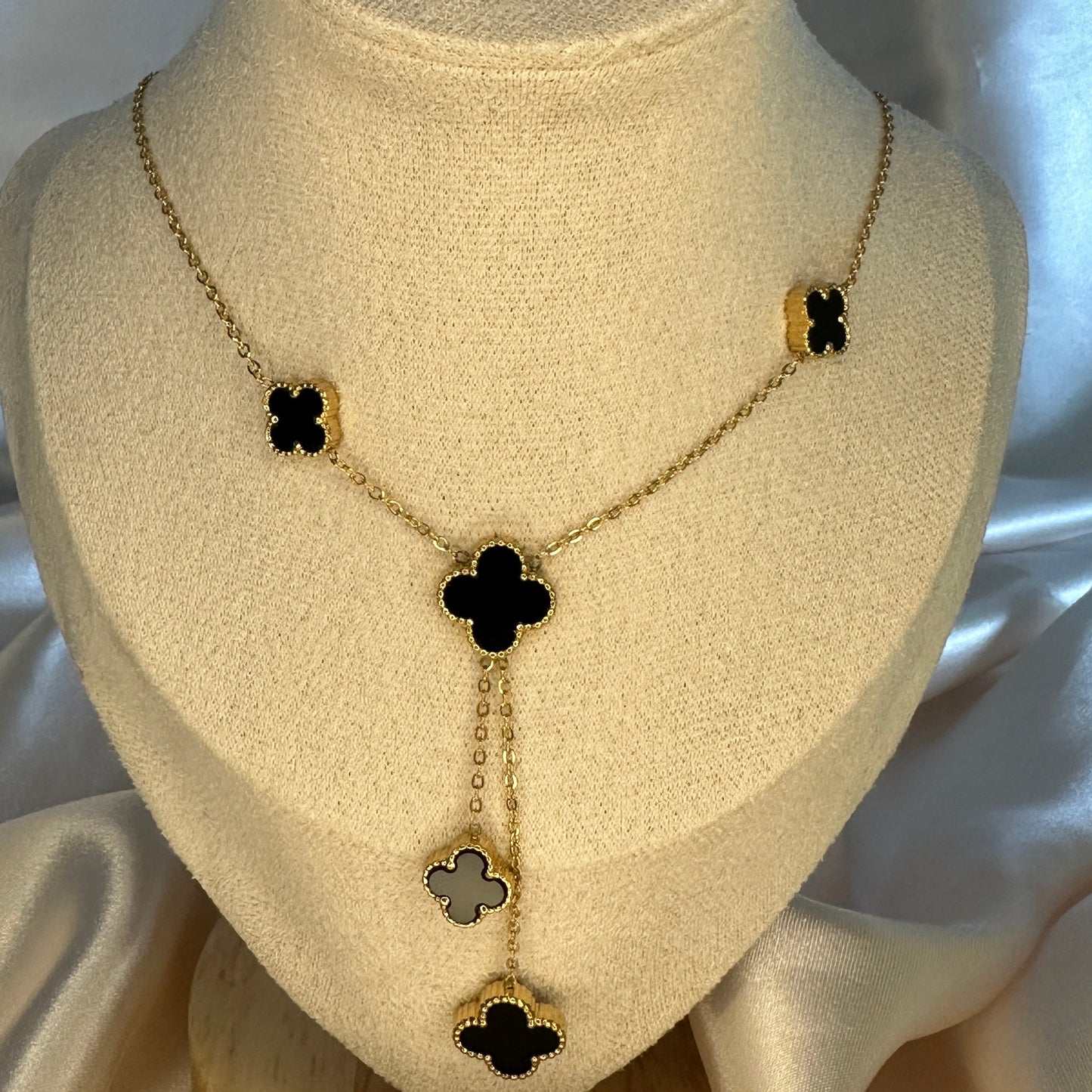 Four Leaf Clover Necklace Black