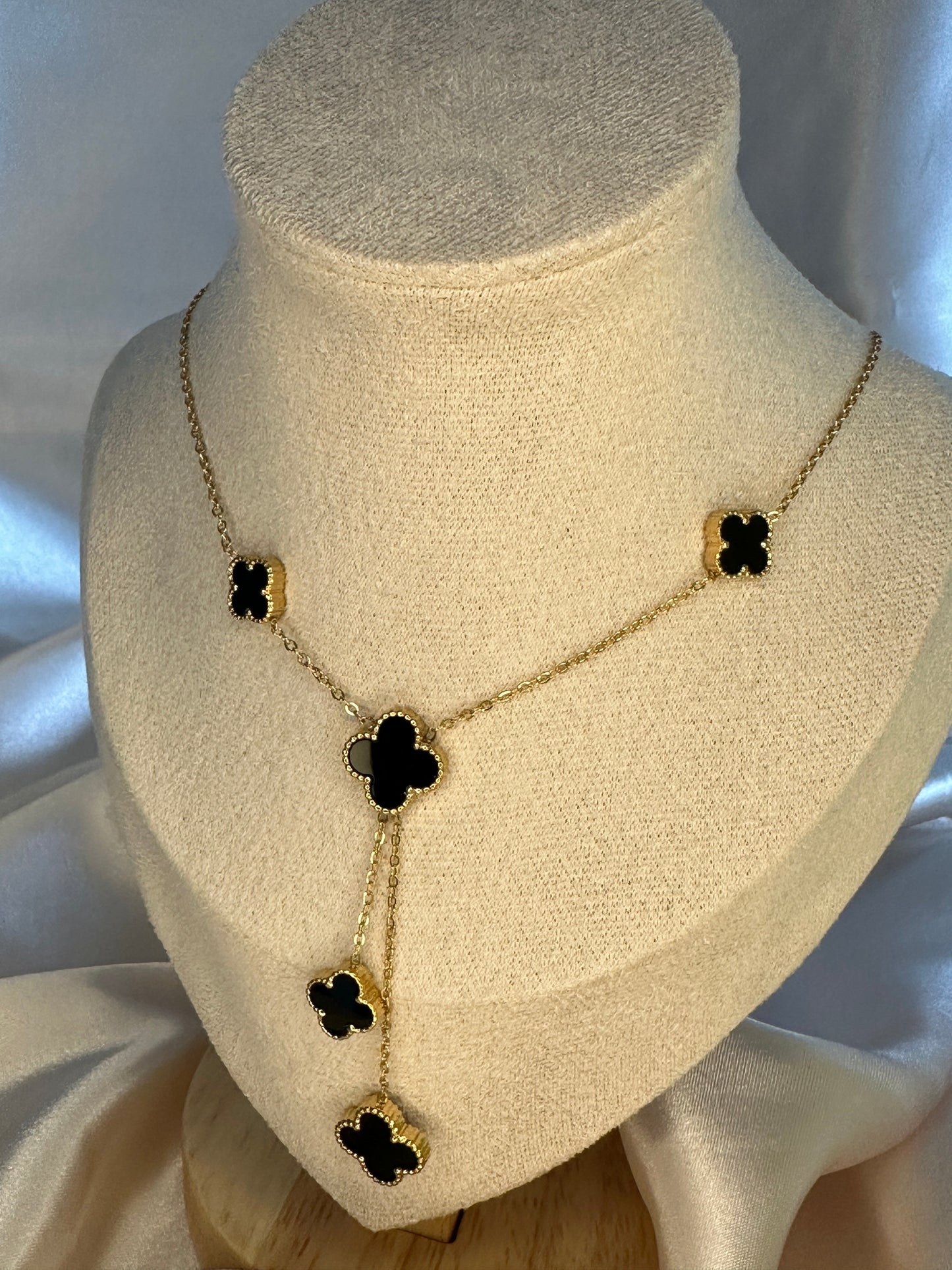 Four Leaf Clover Necklace Black