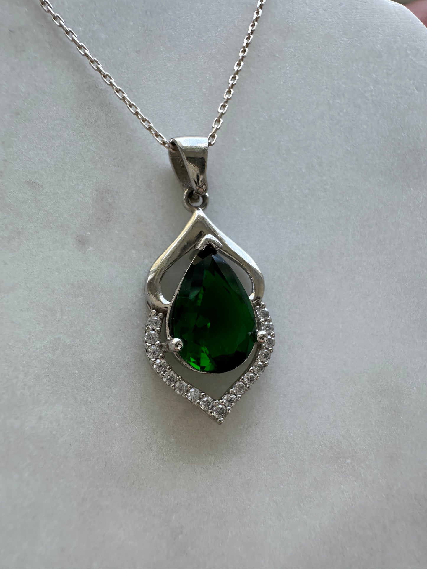 Levina Emerald Teardrop Necklace