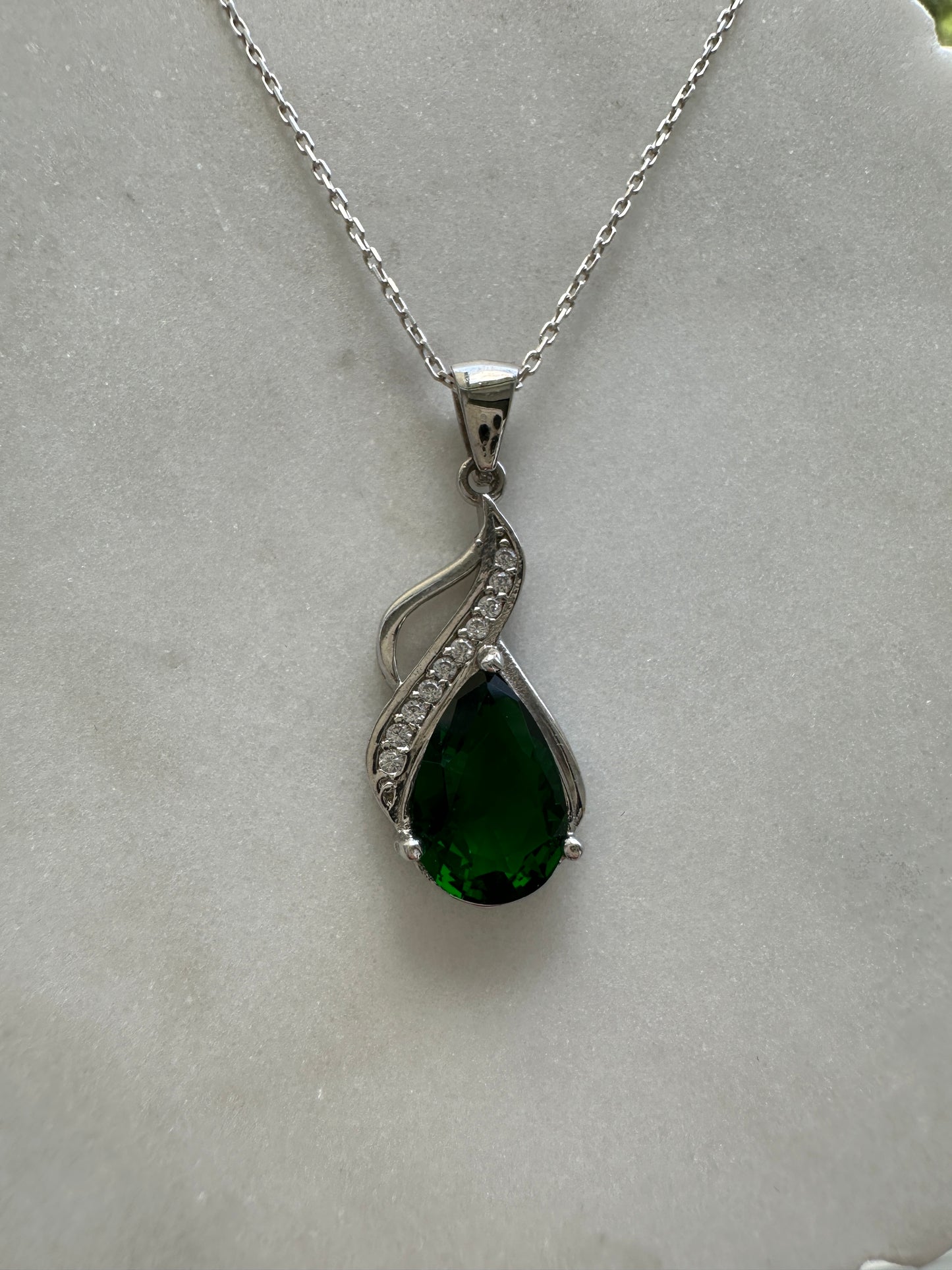 Emma Emerald Teardrop Necklace