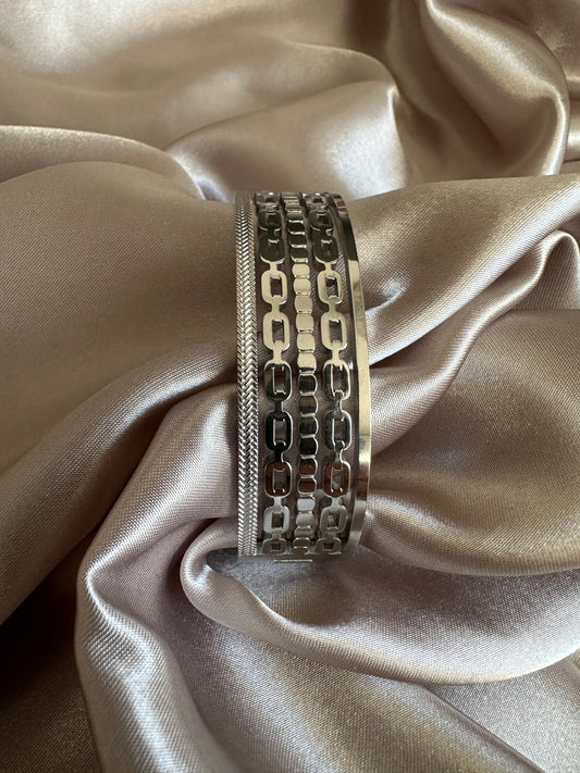 Avery Stainless Steel Silver Bangle