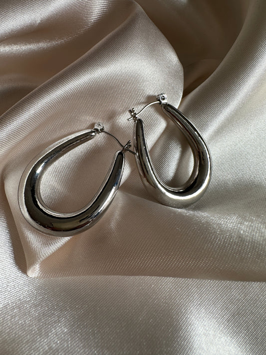 Catrine Thick Hoop Earrings