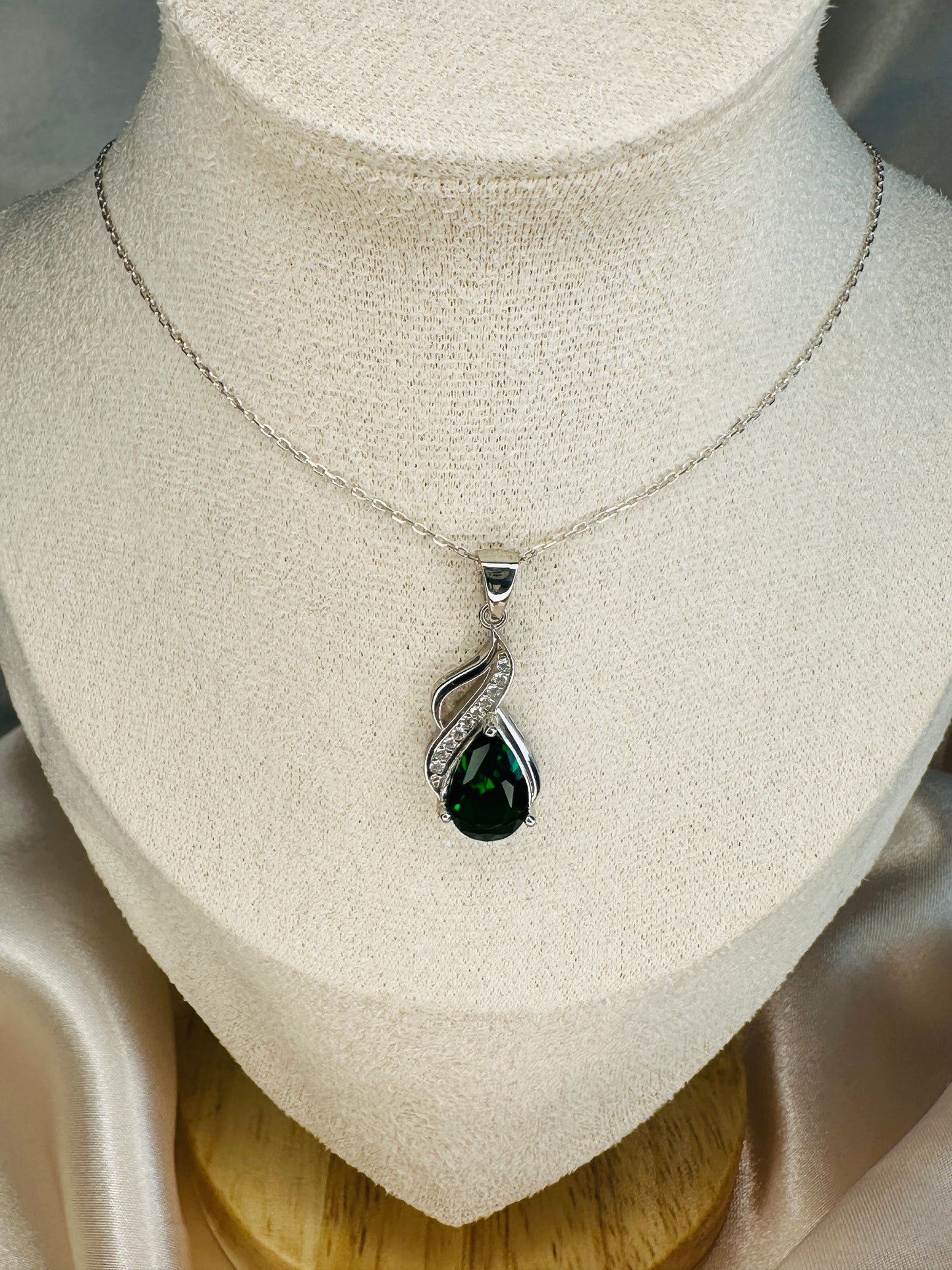 Emma Emerald Teardrop Necklace