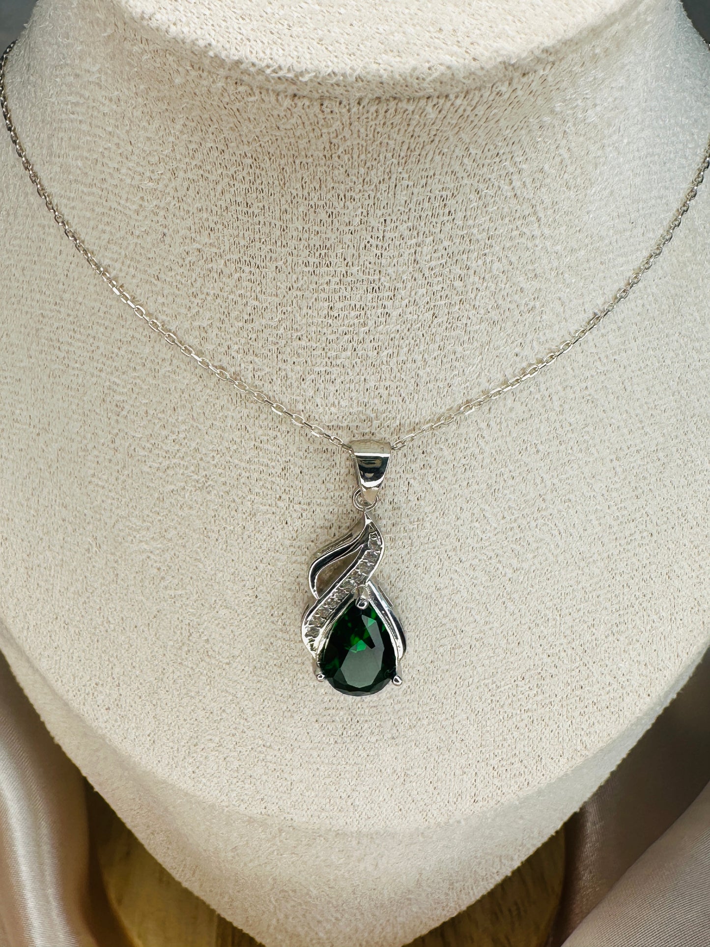 Emma Emerald Teardrop Necklace